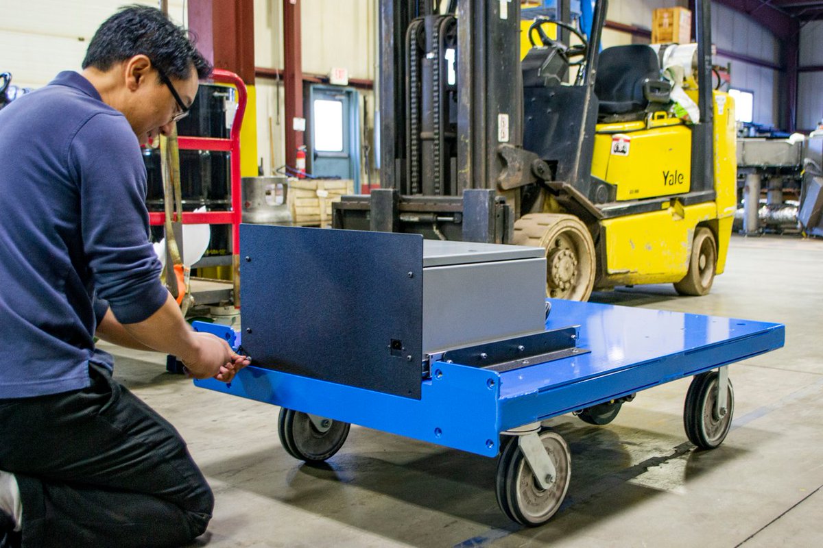 casterconcepts's tweet image. A big shout out to our entire team of talented engineers at Conceptual Innovations for getting this #CustomSolution out the door last week! 

The control box slides out 19 inches for ease of access. #BeyondStandard