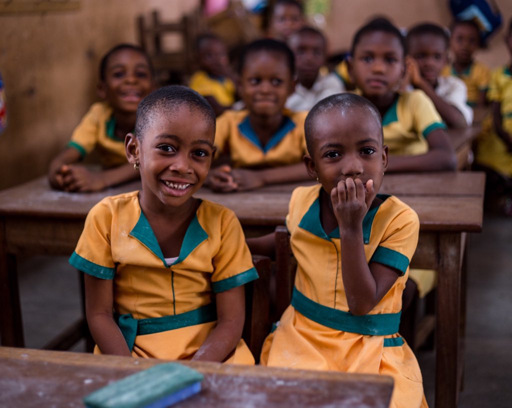 komla_dzidefo's tweet photo. Went out today with my lens and got these beauties smiling at the camera?
#KDPhotography
#Canonite https://t.co/MCF1xzJUEI