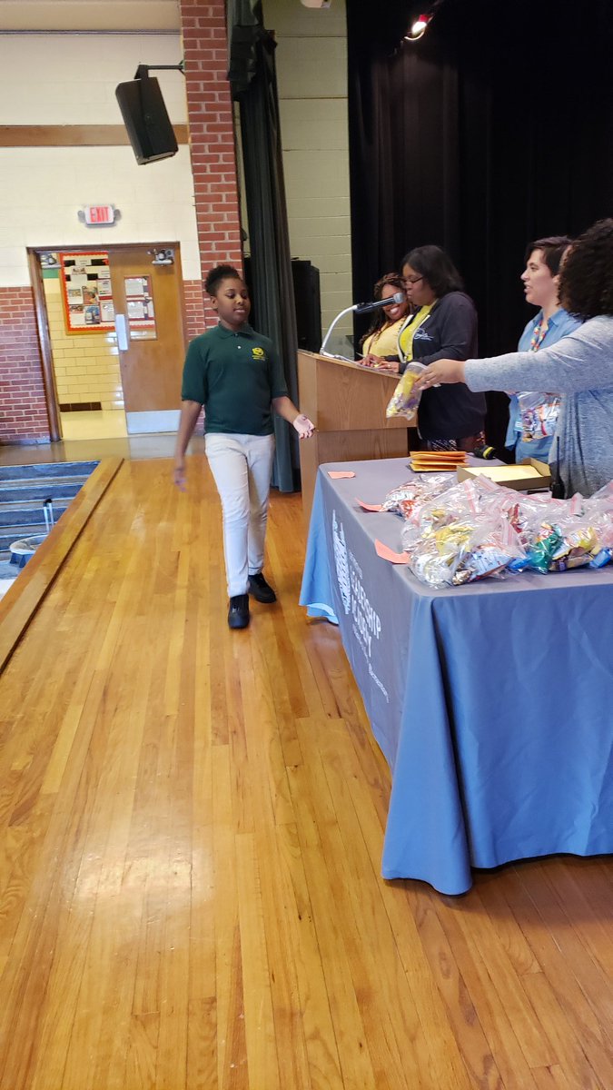LALoganFWISD's tweet photo. Celebrating student successes on their 4th gr. writing benchmark and 5th gr. math and reading benchmarks. #studentsuccess #gettingSTAARready @pdilley5 @whitneyclark520 @StevenM01994744 @FortWorthISD https://t.co/dYdsZaLTer