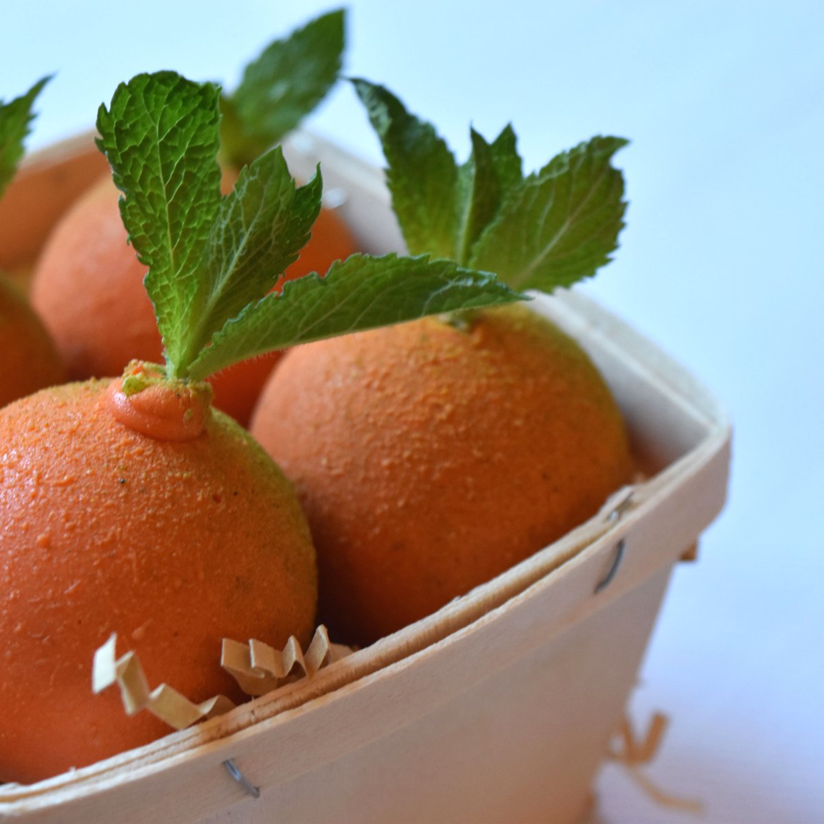 Special edition sweet-centered candy oranges for an exotic Flower Show Afternoon Tea. Available 2/29-3/8.

🍽️: White chocolate Orange Mousse with Clementine Honey Center