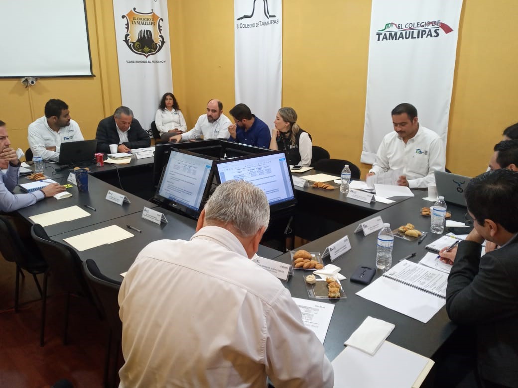 VinculacionTam's tweet photo. El Subsecretario Miguel Tinoco Sánchez junto al Rector de 
@ElColegiodeTam, Rodrigo Vera Vázquez, la Coordinadora de OPD´s, @GlenLomeli y directivos del @gobtam hacen sinergia institucional en la XLII Reunión Ordinaria de la #JuntaDirectiva en #CdVictoria #Tamaulipas #SEMSySTam https://t.co/IaAJWU8Sob