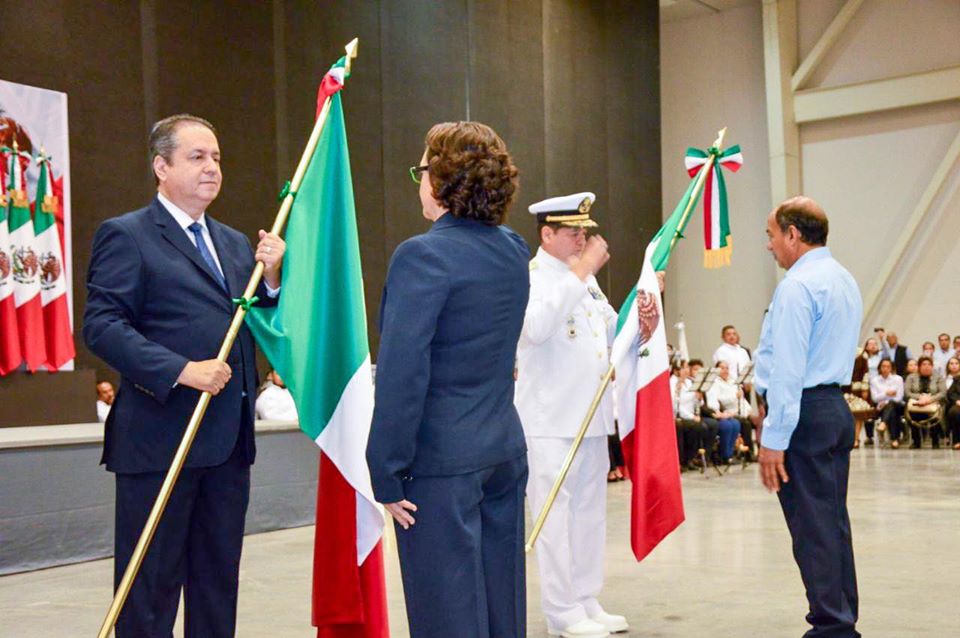 VinculacionTam's tweet photo. 24 DE FEBRERO, DÍA DE LA BANDERA, CEREMONIA DE ABANDERAMIENTO. #DíaDeLaBandera #Tam #GobTam #SET #Educación #Tamaulipas #Mx #SEMSySTam https://t.co/mW8TOBsjzb