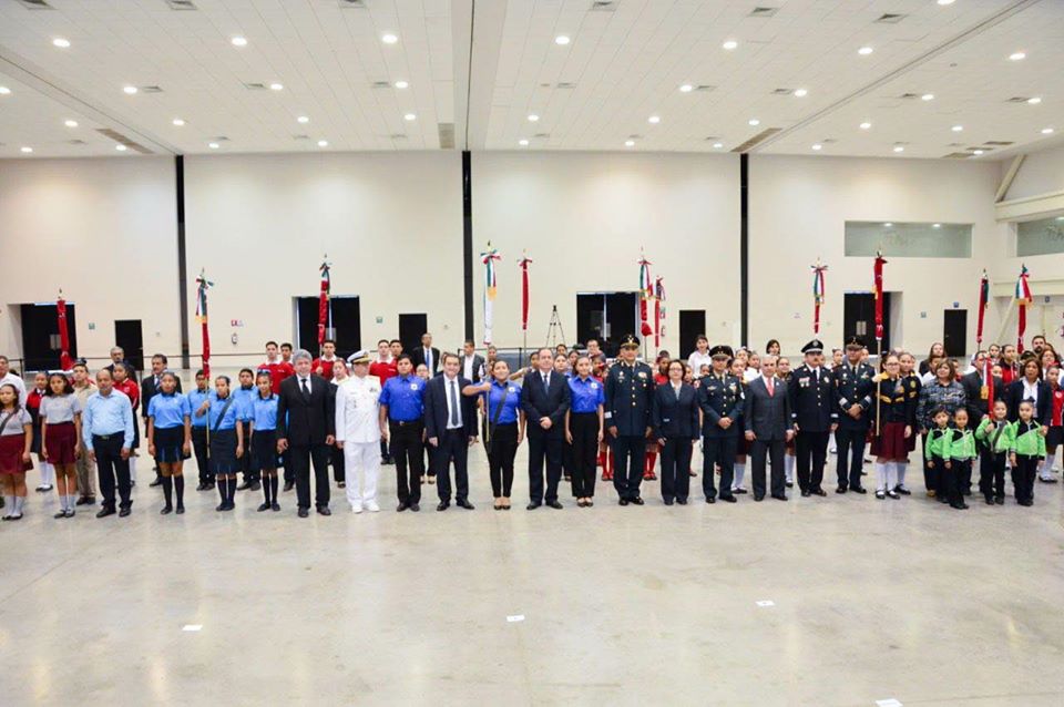 VinculacionTam's tweet photo. 24 DE FEBRERO, DÍA DE LA BANDERA, CEREMONIA DE ABANDERAMIENTO. #DíaDeLaBandera #Tam #GobTam #SET #Educación #Tamaulipas #Mx #SEMSySTam https://t.co/mW8TOBsjzb