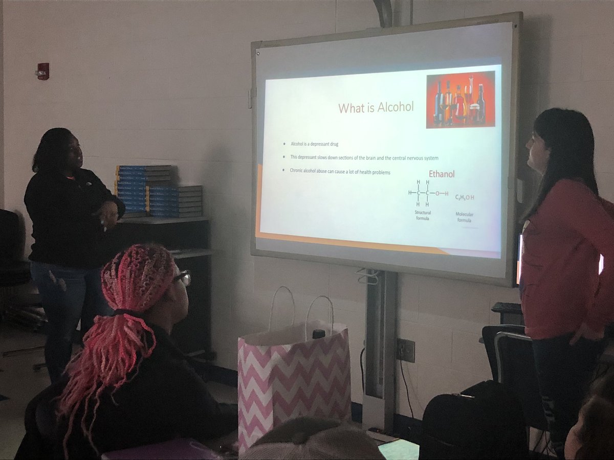 NormaCrenshaw82's tweet photo. These ladies did an AWESOME job executing their Youth Alcohol and Drug Prevention Project (Strategies To Act Now Plan) during a ninth grade health class!! I am very proud of themππ #yadapp #iamcucps #StudentsTeachingStudents #ProudTeacher @Mrs_Long11 @EWilliamsJr https://t.co/cry0ySMQbo