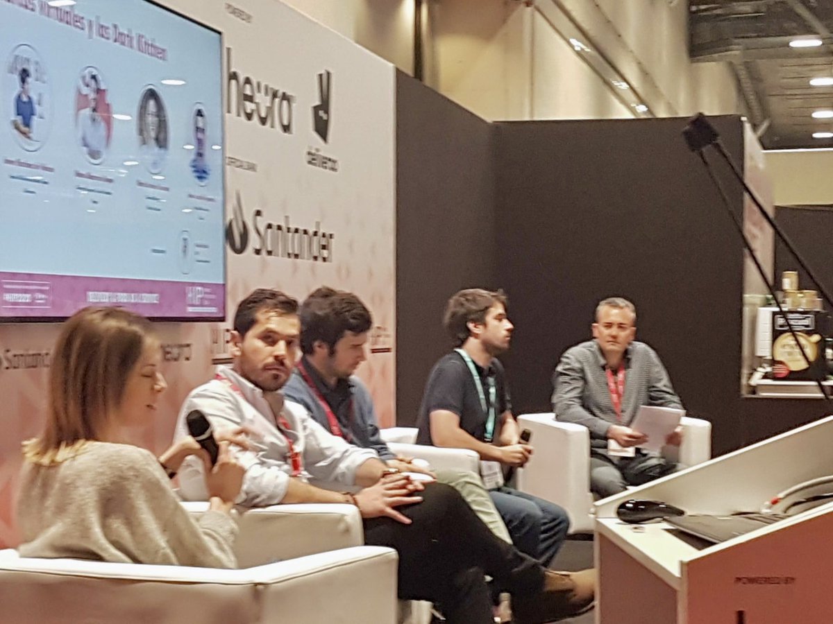 manelmorillo's tweet photo. Estupenda sesión “Delivery, DarkKitchen &amp; Food on Demand” en #HIP2020 de la que @congustoSM hemos tenido el placer de ser Host. Un éxito total de público y un tremendo nivel de ponentes 
¡Gracias a @expohip y a todos los asistentes! https://t.co/0onOfM9xSC
