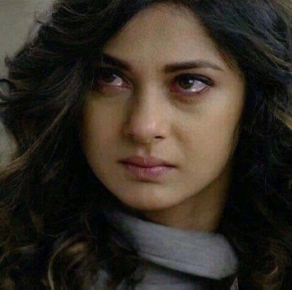 hdhd50473667's tweet photo. أحن إليك 
ثم أتذكر أنك ظلمتني فأصمت وجعاً 💔 https://t.co/r1QVisfFk6