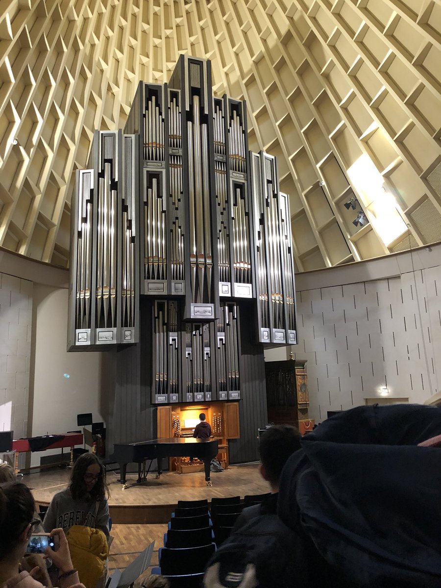 Visita del aula de saxofón 🎷 al CNSMP de Paris teniendo como anfitrión a  Monsieur Claude Delangle