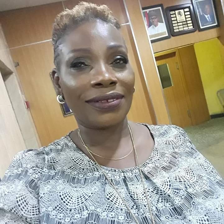 Pillowtalkltv's tweet photo. If you're still on the Road, Awake or @Work
It's time to Rock the Airwave with Olori Aj on LTR 96.1fm,12-2am #mondaymidnight
#trafficupdates
#Feelingsinmotion
#SayNo2Depression
#Yes2life
Tw:@lagostraffic961
@oloriallajorkeh
@pillowtalkltv
Topic:How do you identify his/her textmsg https://t.co/cTKzvpi3yo