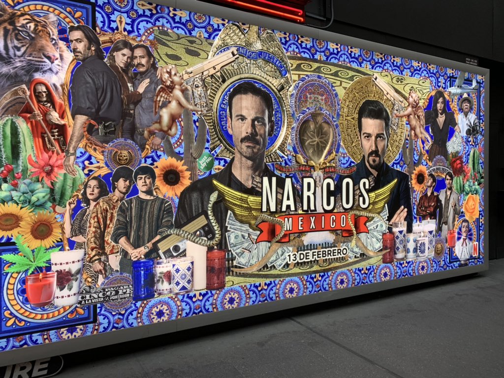 miblogestublog's tweet photo. Manhattan “Narco chic” brought to you by @NetflixLAT 🙄 https://t.co/A305syI2EW