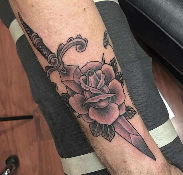 THSTattoo's tweet photo. 🌹 Done by Marco 🗡️ @marcocerretelli https://t.co/kHv6PiQmOB https://t.co/tIAUA8y6io