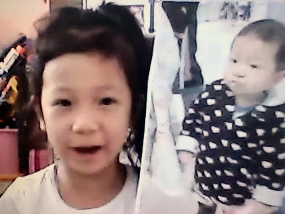 2SH_RCHK's tweet photo. Sharing 👶 baby and family photos on our Google Meet to support communication skills #rchkpyp #distancelearning https://t.co/cS4mAX2Pls