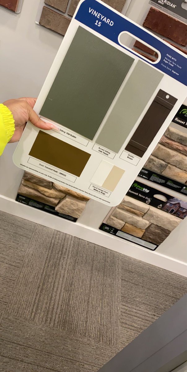 Damnnnderri's tweet photo. Just close on my 350,000 house I decided to get my house built from the ground up🏡. We mate with the contractor and today we closing this deal. When I say I’m extremely blessed to be a home owner at the age of 22. 🙌🏾 thanks mj for picking out the floor tile, cabinets #GirlBoss https://t.co/4cbNeadvKd