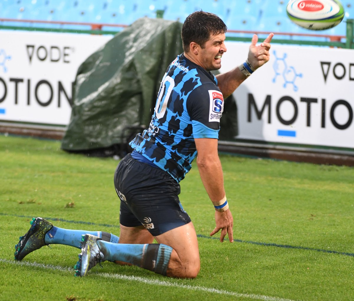 Netwerk24Sport's tweet photo. Pote ‘skiet homself in voet oor @mornesteyn’.
https://t.co/osyPcbixCK
(Foto's: Getty)
#BULvBLU #SuperRugby @SuperRugby @BlueBullsRugby @BluesRugbyTeam https://t.co/ZhYltv1bgC