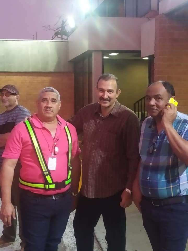SaumellB_Nela's tweet photo. Arriba al aeropuerto de Maiquetía la colaboradora 150 mil nombrada Dra. Idelisa Fabian Sagarra. Se une a este ejército, embajadores de la salud  que han llegado al hermano pueblo venezolano para traer salud, vida,amor y esperanza. Gracias #Fidel por enseñarnos el camino.#YoVoteSi https://t.co/tZuvHFjyaf