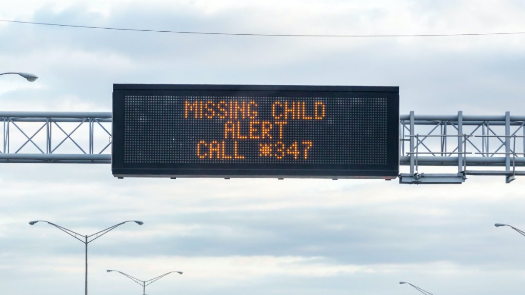 There isn’t an AMBER Alert for every child who goes missing. Here’s why, writes @its_xristina for @CNN: apple.co/37S6oQH