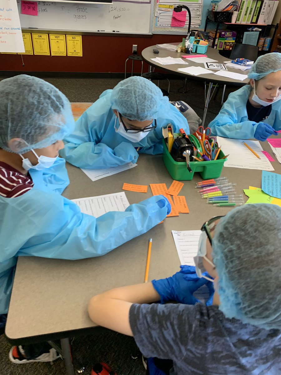 ASE_Dodson's tweet photo. We examined lots of writing today, made a diagnosis, and advised patients on what they can improve on to be “healthier”  in our Writing Hospital today. @HumbleISD_ASE @sgrace_ase #ase4th https://t.co/gt1jzKSxC2