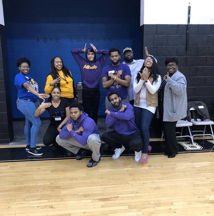 AY_poodles's tweet photo. Education is our foundation! ππToday, Sorors Hall & Jones spoke at Nashville Big Picture HS. They shared the history and mission of Sigma & had some fun strolling. Thank you Soror White for inviting us to your school! ππ #SigmaLovesTheKids #TooFlyAY #TheOnlywAY #SGRHO https://t.co/XtovnYcib8