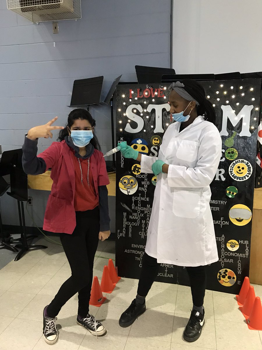 ghumanh2o's tweet photo. Thank you Angelita Elliot for showcasing the International Children’s Inventors Exhibit @NorthJms today.  Our Ss were inspired to learn of fellow inventors from the globe &amp; imagine what they may become &amp; create one day. #blackafricanmuseum #tdsb #africanheritage @AnimaWrites https://t.co/iqi2pG544w