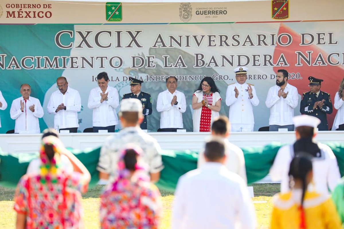 humbertodiaz22's tweet photo. Hoy el gobernador @HectorAstudillo encabezó en #Iguala #Guerrero los festejos del 199 Aniversario del Día de la Bandera en compañía de la secretaría de @cultura_mx @alefrausto, una fecha que nos hace sentir orgullosos como mexicanos pero sobretodo como guerrerenses. 🇲🇽 https://t.co/TPQrUvMlAL