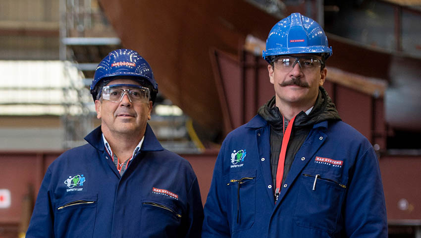BAESystemsAus's tweet photo. The four 🇦🇺 companies down-selected to compete for ‘blast and paint’ work during the #Hunterprogram ’s prototyping phase joined our team in Glasgow to inspect the paint processes used on the Type 26 @DefenceConnect ➡️ https://t.co/Qiovt9OZlO #defence #shipbuilding https://t.co/aSlsTVNRHm
