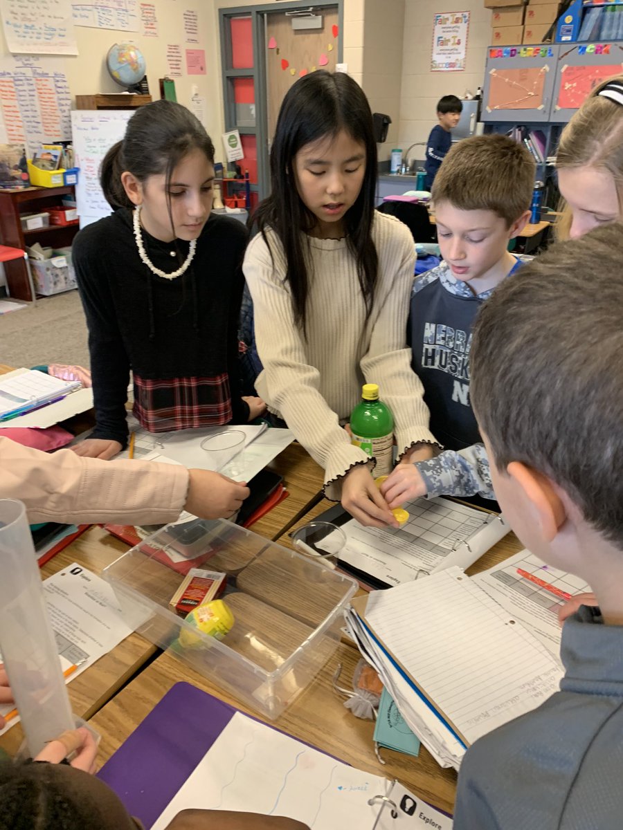 FaulknerBME5th's tweet photo. Testing different mixtures to see if they create a physical or a chemical change! @bmedolphins https://t.co/se2ZZBzuGW