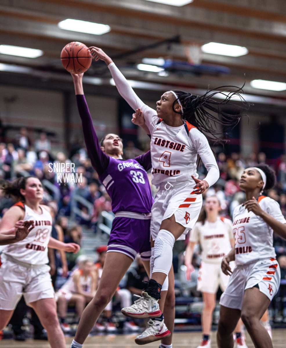 PGHWashington's tweet photo. PGH WA Spring Showcase 
🗓 March 15th 
📍Bellevue College 

‘23 5’9 PG Mjracle Sheppard has heard from schools in the Big 10, Big East, Pac 12 &amp; more! A true unselfish star that is relentless on both sides of the ball. Glad to have her with us.

Join her: https://t.co/bbjx23xmKS https://t.co/oA5K668ffW