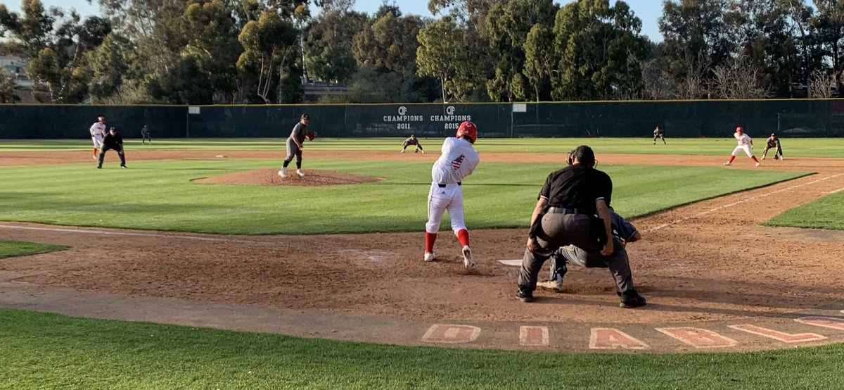 Santa Fe - 1
Mission Viejo - 0
After 6 complete innings 

Showalter is done after a solid performance!