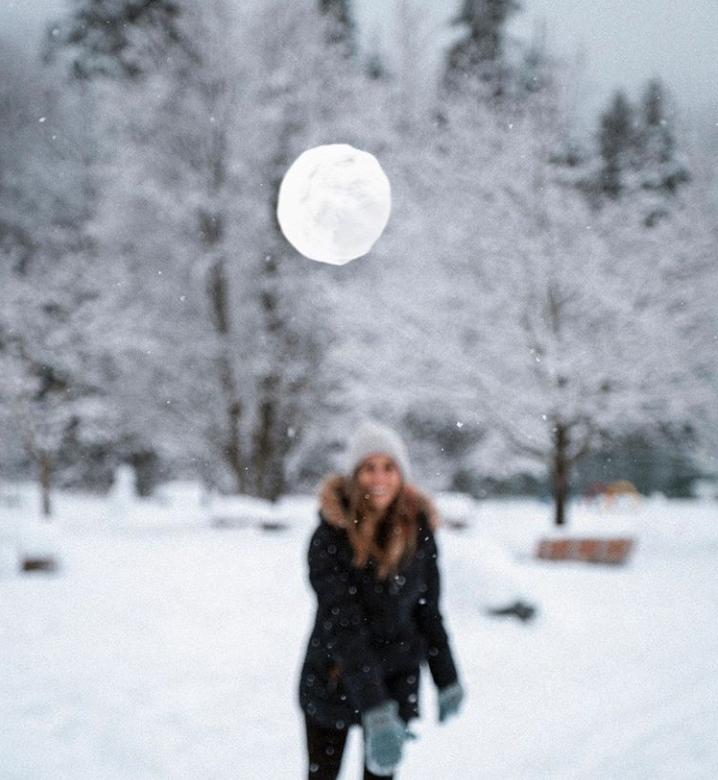 jetstream_lt's tweet photo. *POOF!*

We're so delighted to be working with Summit Lodge to give guests their dream holidays in Whistler/Blackcomb ❄️ What's your favourite thing about winter in your destination?

📸 Summit Lodge Whistler on IG!

#getinthejetstream #traveltech #Whistler #SummitLodge https://t.co/7gLGr4rego