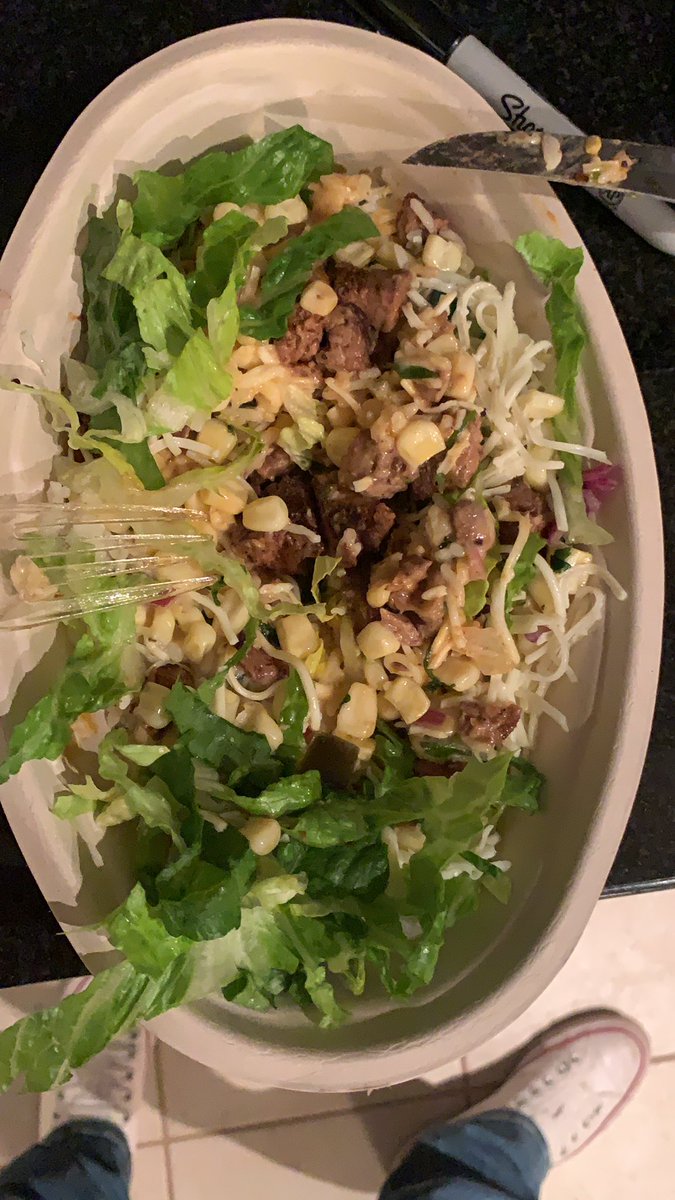CSTalvo's tweet photo. @ChipotleTweets since when is THIS double steak??    Also, did you run out of rice??  Look at how empty that bowl is!!!   Why did I just pay $30 for two of these?? https://t.co/gRaRXg427l