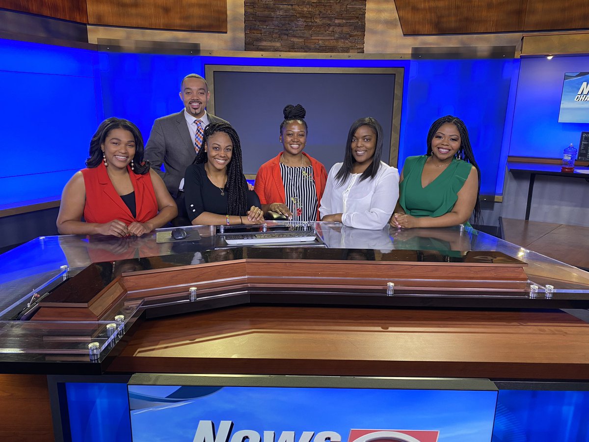 This is Black History. 😍
For the first time, the morning news in Springfield, IL is produced &amp; anchored by African American journalists.

I wanted to share, not because skin color matters, but bc our young people need to see that excellence can look like this.
<a href="/NABJ/">#NABJ Headquarters ✊🏾🖊️🎙️💻 📷 🎥 📝 🔈</a> <a href="/wics_abc20/">WICS ABC 20</a>