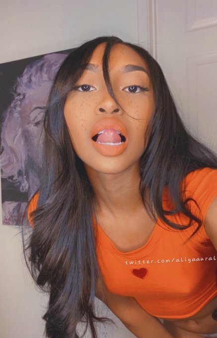 Watch 🎀 baemax 🎀's leaked NSFW photo on TwXstars