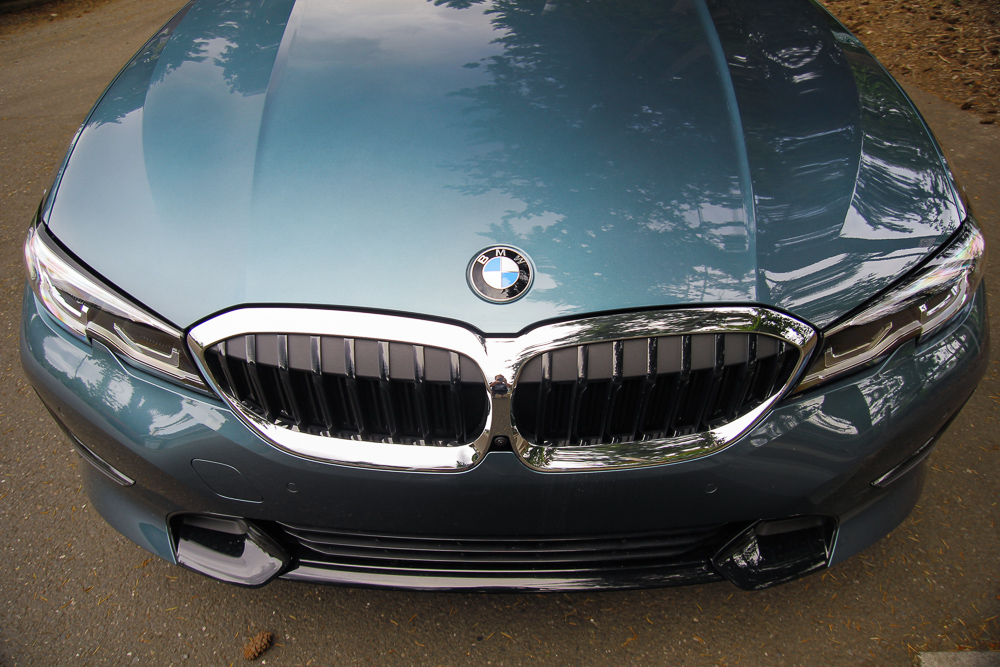 KuniBMW's tweet photo. It's BMW 330i kind of day https://t.co/CjScboeeT5