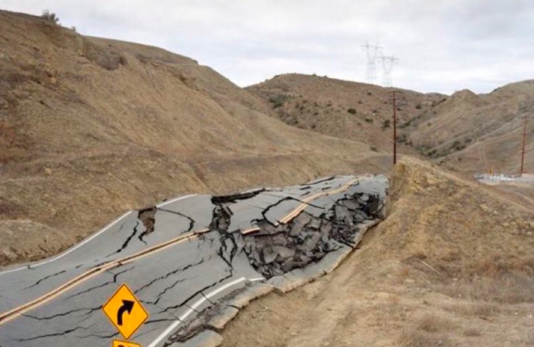 Oh look its the Agee parking lot