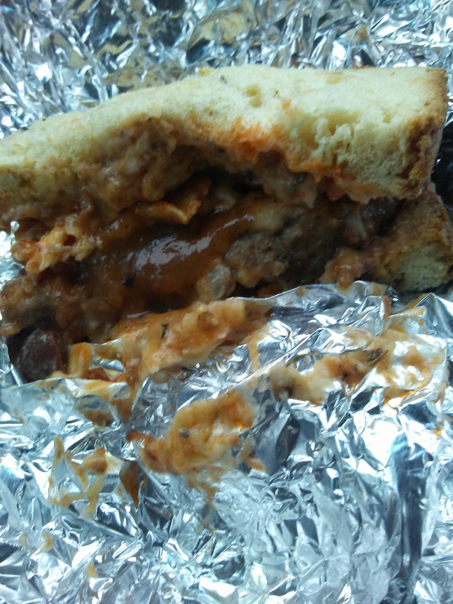 emptyplateadv's tweet photo. A6. Maybe I'm ahead of the game. Breakfast sandwiches married to lunch. Examples below: Feat @Muchacha_Salsa @ElYucateco & @MarconiFoods #makeitmarconi
#FoodieChats https://t.co/Ju5uQC1qBi