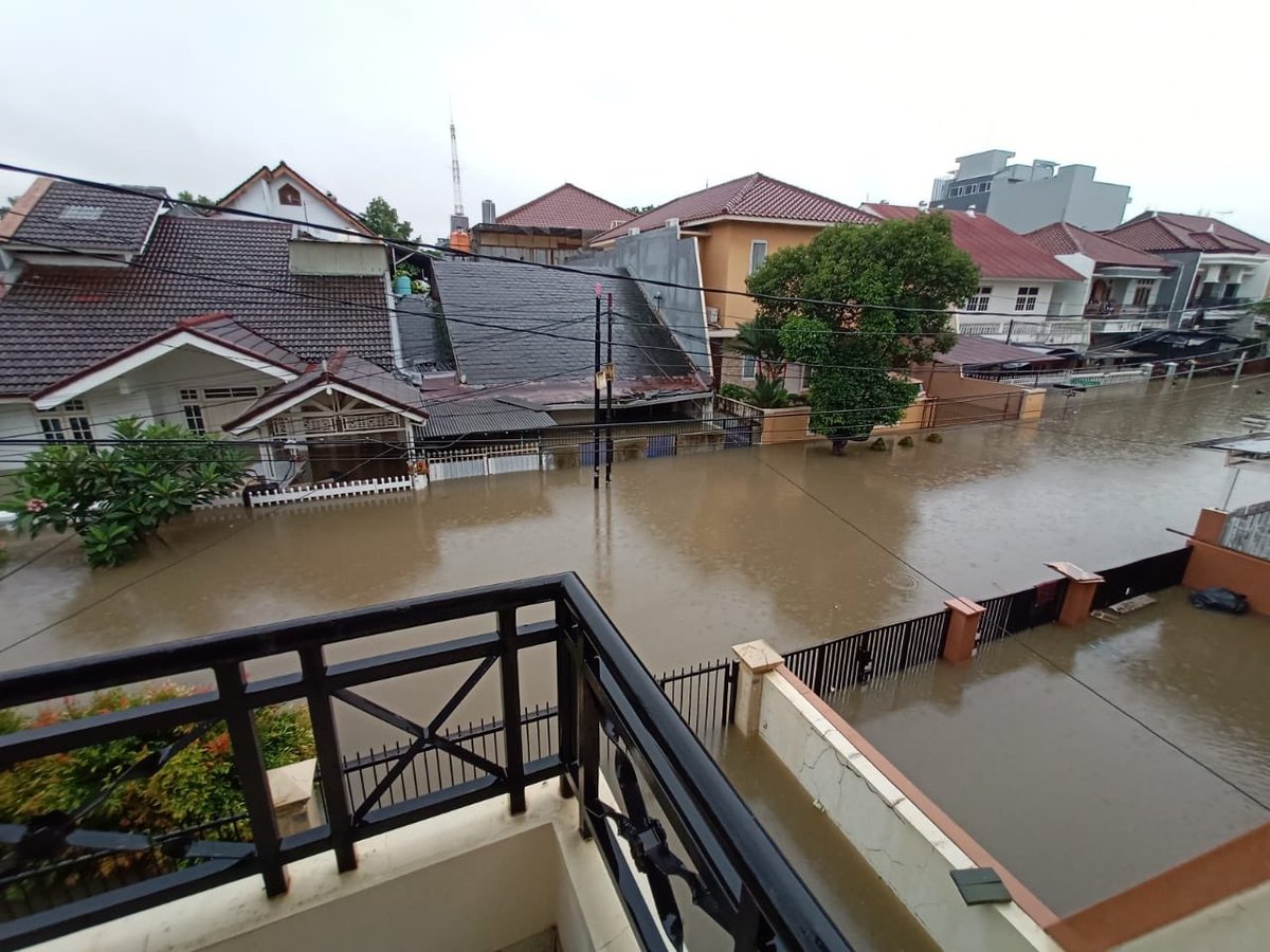 debbiewibowo's tweet photo. @aniesbaswedan @DKIJakarta @aniesbaswedan this is your legacy! https://t.co/0yVec20a6M