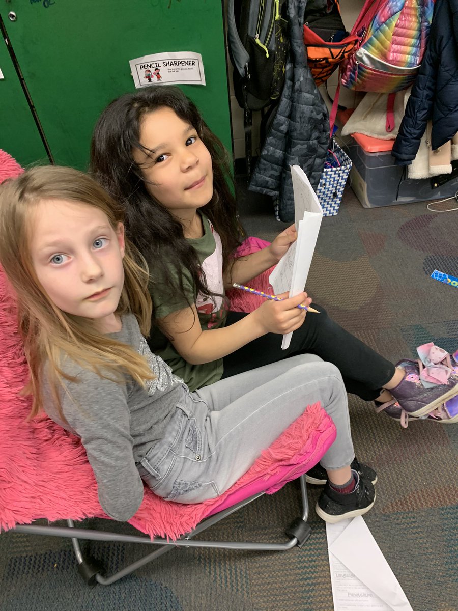 KolbClass's tweet image. Working on our writing with our writing partners! #gpgatorleaders