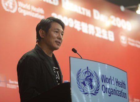 Jet Li 李连杰 (@jetli_official) on Twitter photo We have seen how much <a href="/WHO/">World Health Organization (WHO)</a> & partners are working to keep us all safe from #COVID19.
The virus knows no borders & affects us all. Let's join forces against #coronavirus, stigma & misinformation, follow the health advice & fight as one to defeat this outbreak. We can win! We have seen how much <a href="/WHO/">World Health Organization (WHO)</a> & partners are working to keep us all safe from #COVID19.
The virus knows no borders & affects us all. Let's join forces against #coronavirus, stigma & misinformation, follow the health advice & fight as one to defeat this outbreak. We can win!