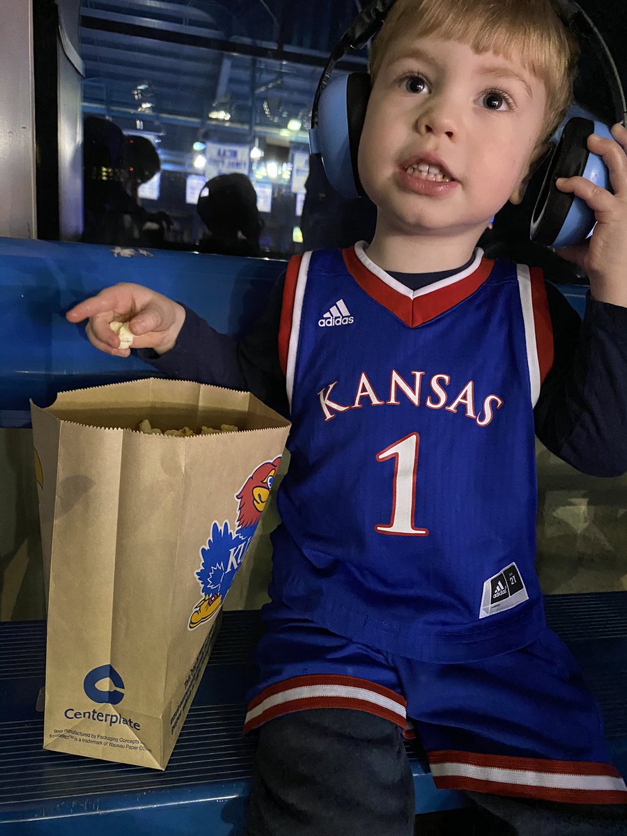 #kufanpix Popcorn as big as he is! #RockChalk