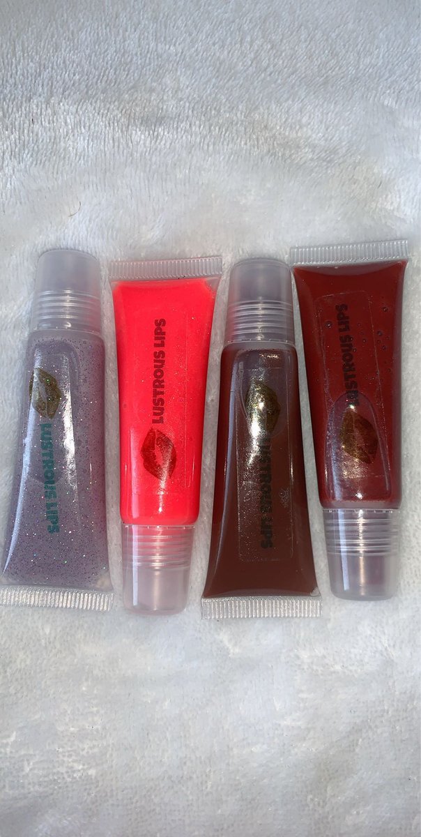 Lustrous_Lips's tweet photo. 💛 NEW GLOSS ALERT 💛
💋 Berry Vanilla (clear)
💋 Razzle Dazzle Strawberry (tinted)
💋 Brownie Vanilla (tinted)
💋 Sparkling Burnt Orange (tinted)

I will have a little video or pictures later this week so you all can see how the tinted glosses actually look on! 🥰 https://t.co/SSTi0c9zzH