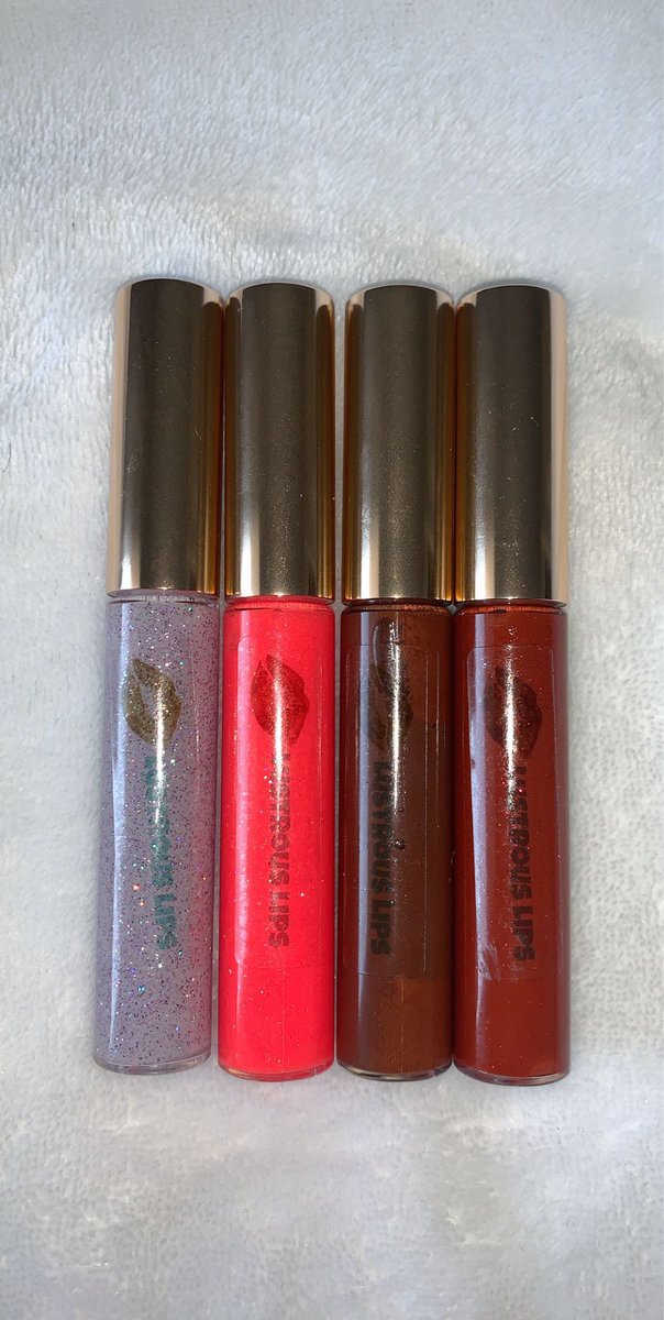 Lustrous_Lips's tweet photo. 💛 NEW GLOSS ALERT 💛
💋 Berry Vanilla (clear)
💋 Razzle Dazzle Strawberry (tinted)
💋 Brownie Vanilla (tinted)
💋 Sparkling Burnt Orange (tinted)

I will have a little video or pictures later this week so you all can see how the tinted glosses actually look on! 🥰 https://t.co/SSTi0c9zzH