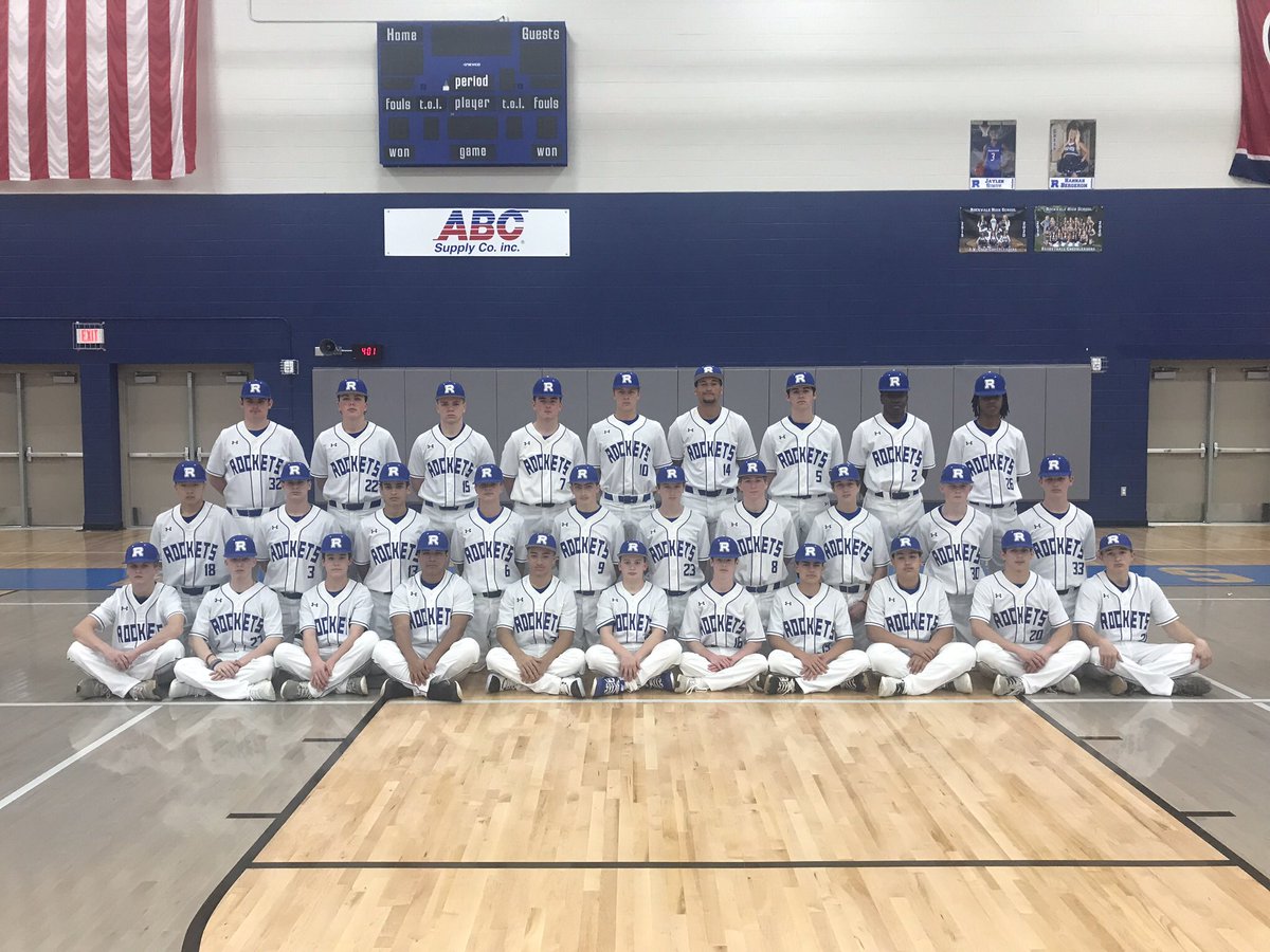 Rvale_Baseball's tweet photo. Dress Rehearsal! https://t.co/zP8kG4aq0x