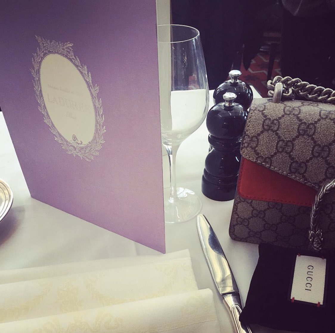 PostcardTravel2's tweet photo. I’ll trade the rain in my parts today for #postcardmemories from one of my favorite Parisian eateries, @maisonladuree! 🍡
If you’re looking for travel experiences that transport you back to unforgettable memories, let us curate your next getaway. https://t.co/MqVx2t7bWa #paris https://t.co/w7t69ynWhq