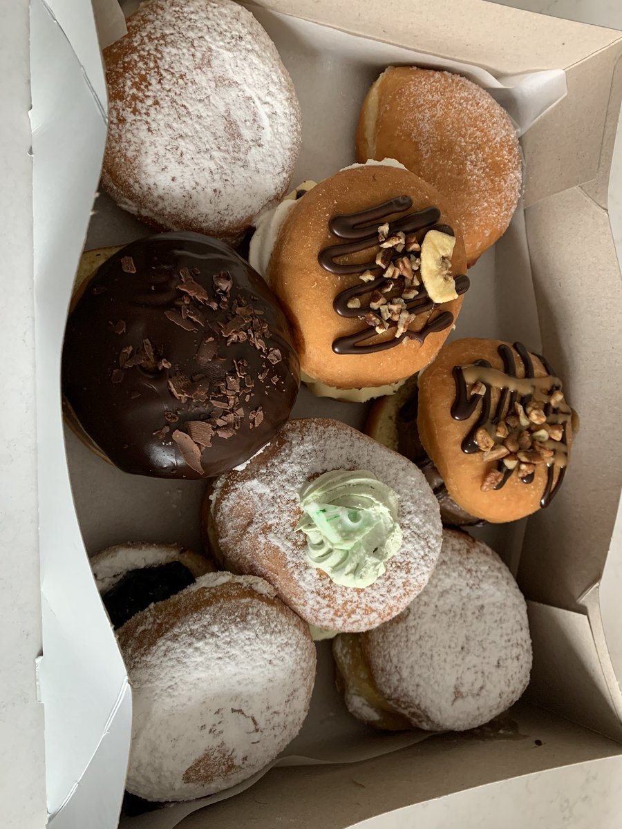 Hackknife's tweet photo. Yes...I, too, have fallen under the spell of the devil paczki #CentralContinentalBakery #FatMonday https://t.co/1ZYnmzIhJz