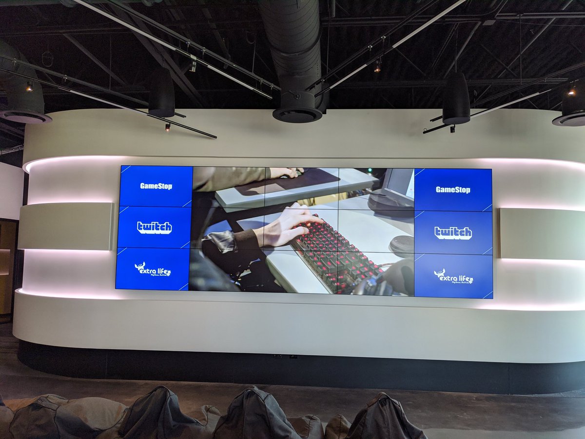 RandomMonkey9's tweet image. Yesterday got a chance to see the @TheGSPC. This place is awesome and happy to say I obtain @Complexity hoodie to rock. 
Thank you @JasonBWLake for building a great org.