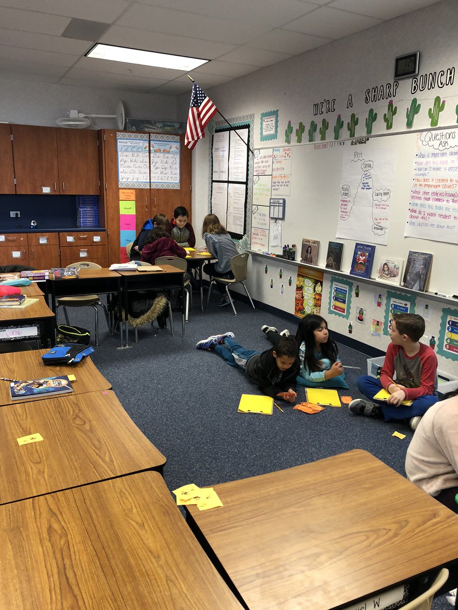 CBond04's tweet photo. Block 2 working on stations today! 📝📖📚 @StoryFalcons https://t.co/sXc4l08zHC