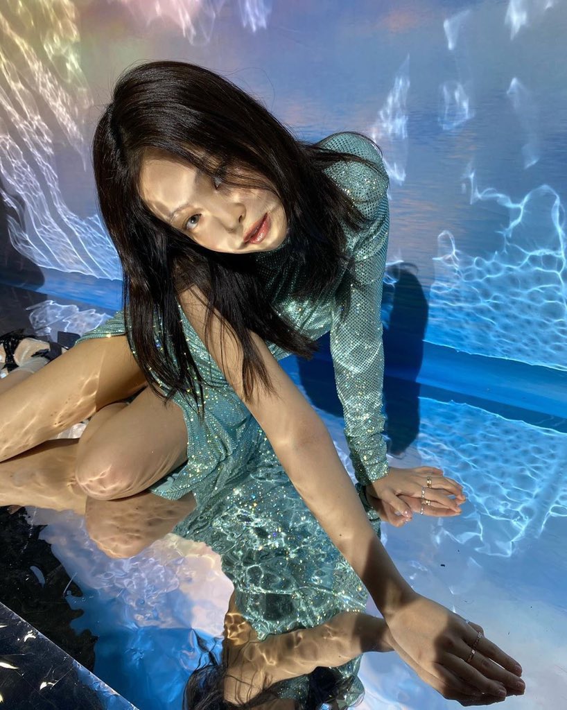 jennie tweet media