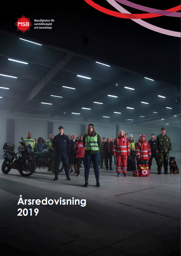 annikanc's tweet photo. Fint att @MSBse väljer att pryda sin årsredovisning för 2019 med en bild från den FFO-satsning som MSB genomförde under året: https://t.co/ZosPxQ9nE6 https://t.co/o4FqpC6Waz