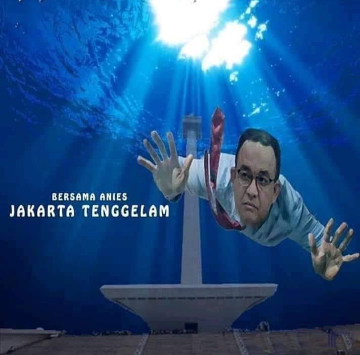 Yang katanya kalo berenag nannti banyak yang hamil #BanjirDKIJakarta #AniesTenggelamkanDKI #WajahBanjirJakarta #JakartaBanjir