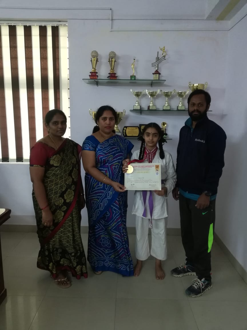 NarayanaEdu's tweet photo. Kudos to our student Manaswini pal , class 6 from #Narayana #etechno #school #KPHB2 branch, Selected for 6th national sub junior karate championship 2020 to be conducted in #Assam. #thenarayanagroup https://t.co/uDSm8TQ4LF