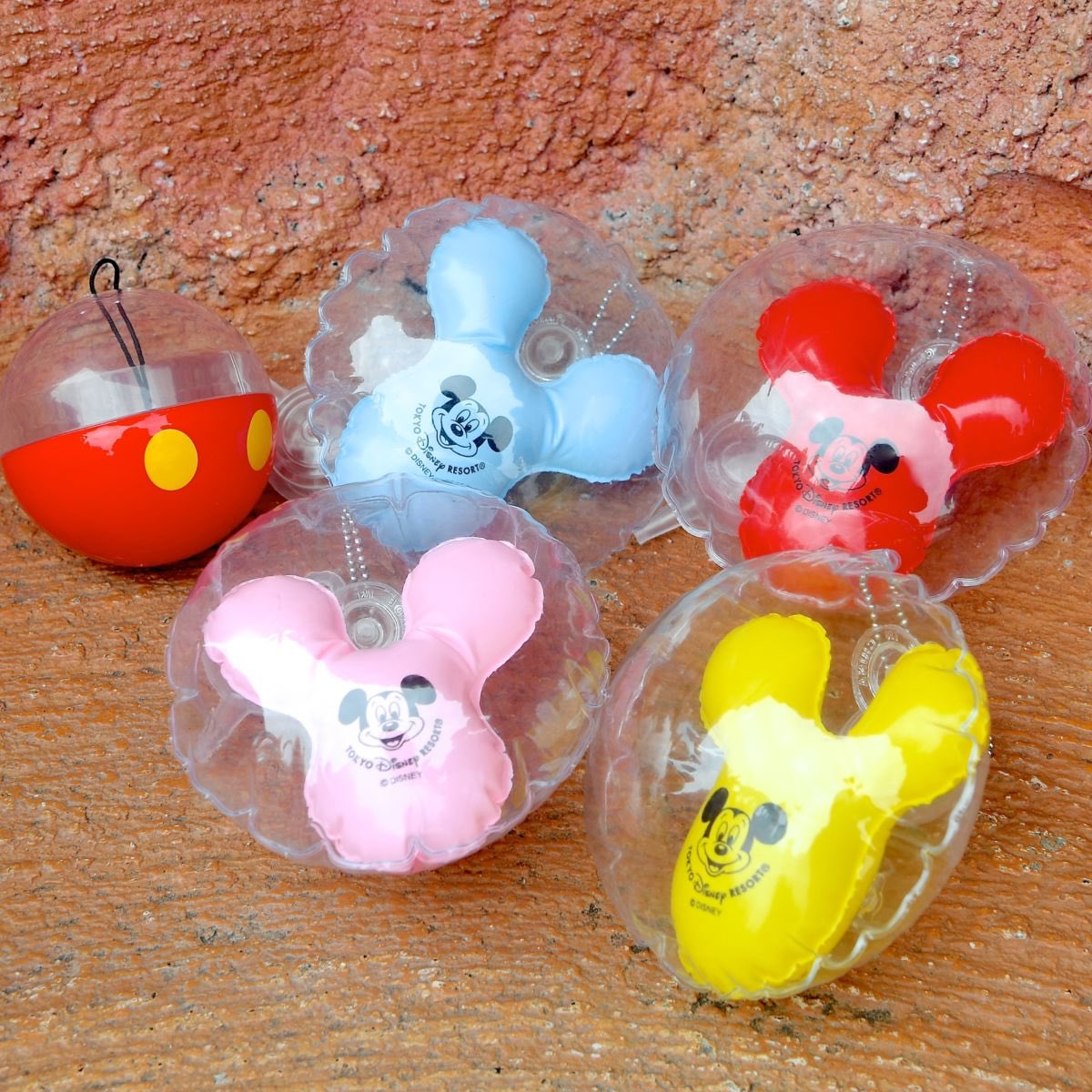 Mezzomikiのディズニーブログ 人気のミッキーバルーン型キーチェーン 東京ディズニーシー マーメイドトレジャー カプセルトイ 本日新発売 詳しくは T Co Nuszxsxrrp